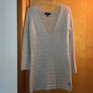 Size M Mossimo women’s lightweight sweater tunic